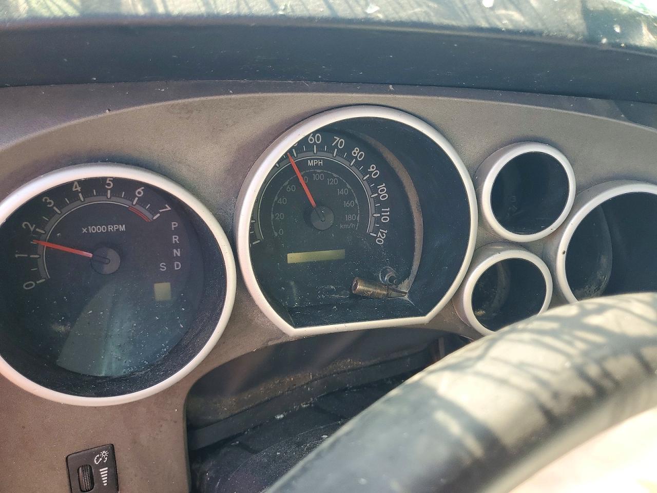 2010 Toyota Tundra Double Cab Sr5 Белый vin: 5TFRM5F10AX005006