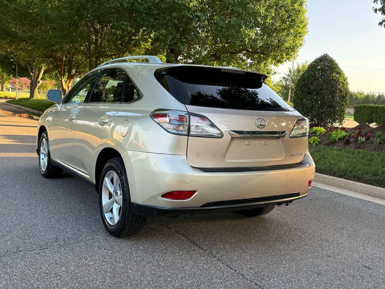 2012 Lexus Rx 350 Gold vin: JTJBK1BA8C2445624
