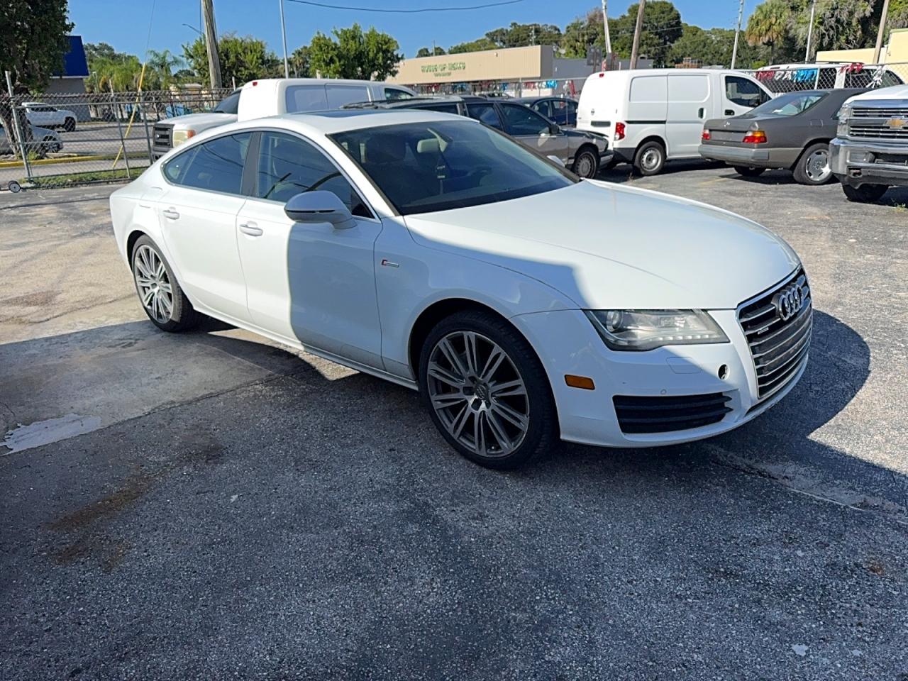 2014 Audi A7 Premium Plus White vin: WAUWGAFC1EN030242