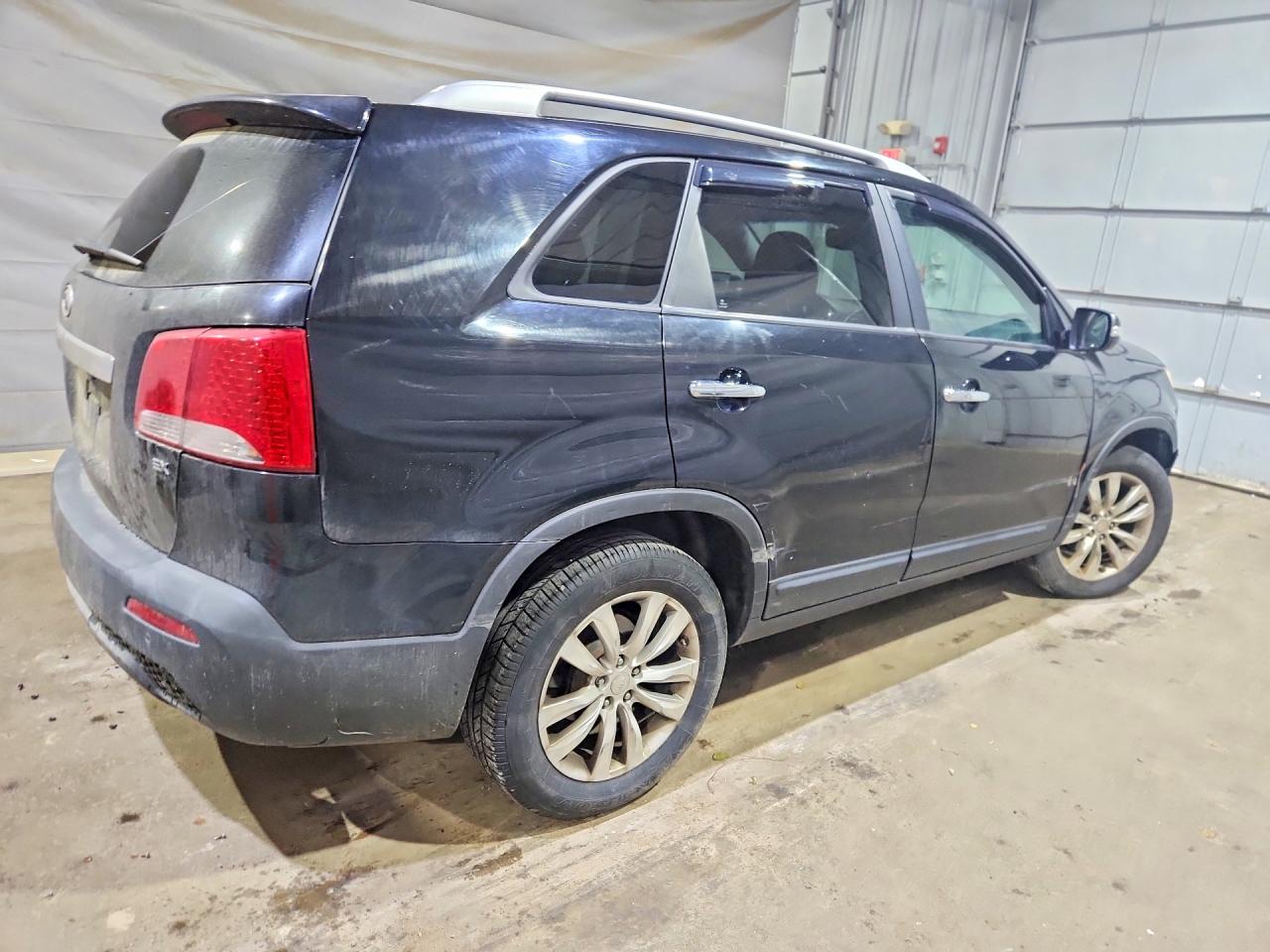 2011 Kia Sorento Ex Black vin: 5XYKU3A19BG005152