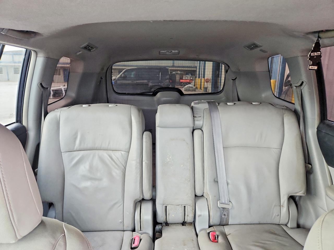 2010 Toyota Highlander Hybrid Limited Silver vin: JTEJW3EH8A2046017