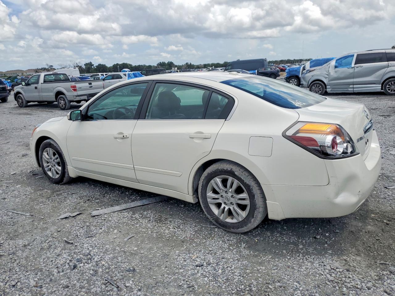 2010 Nissan Altima 2.5 Белый vin: 1N4AL2AP4AN403671