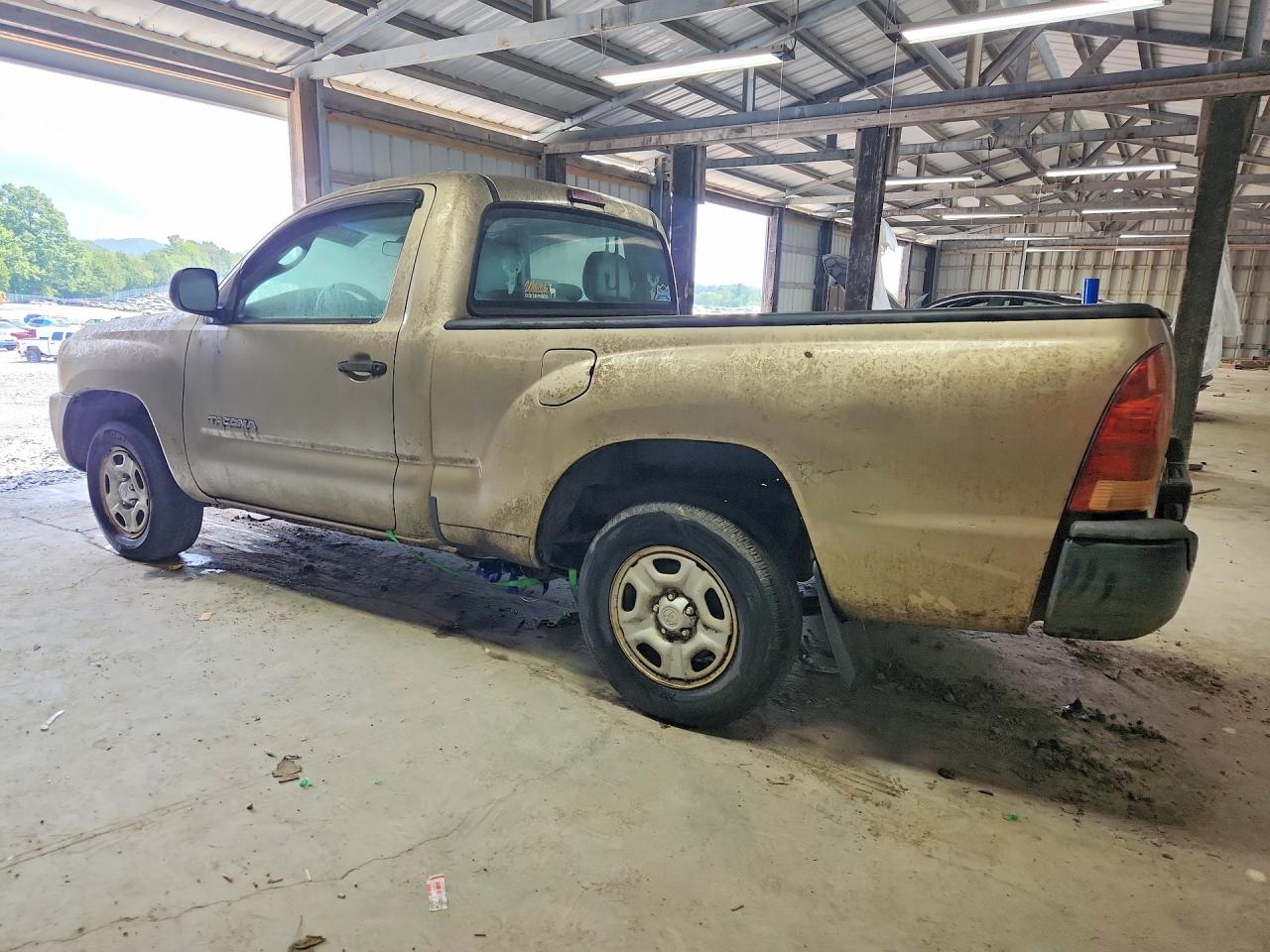 2006 Toyota Tacoma Base Tan vin: 5TENX22N96Z173661
