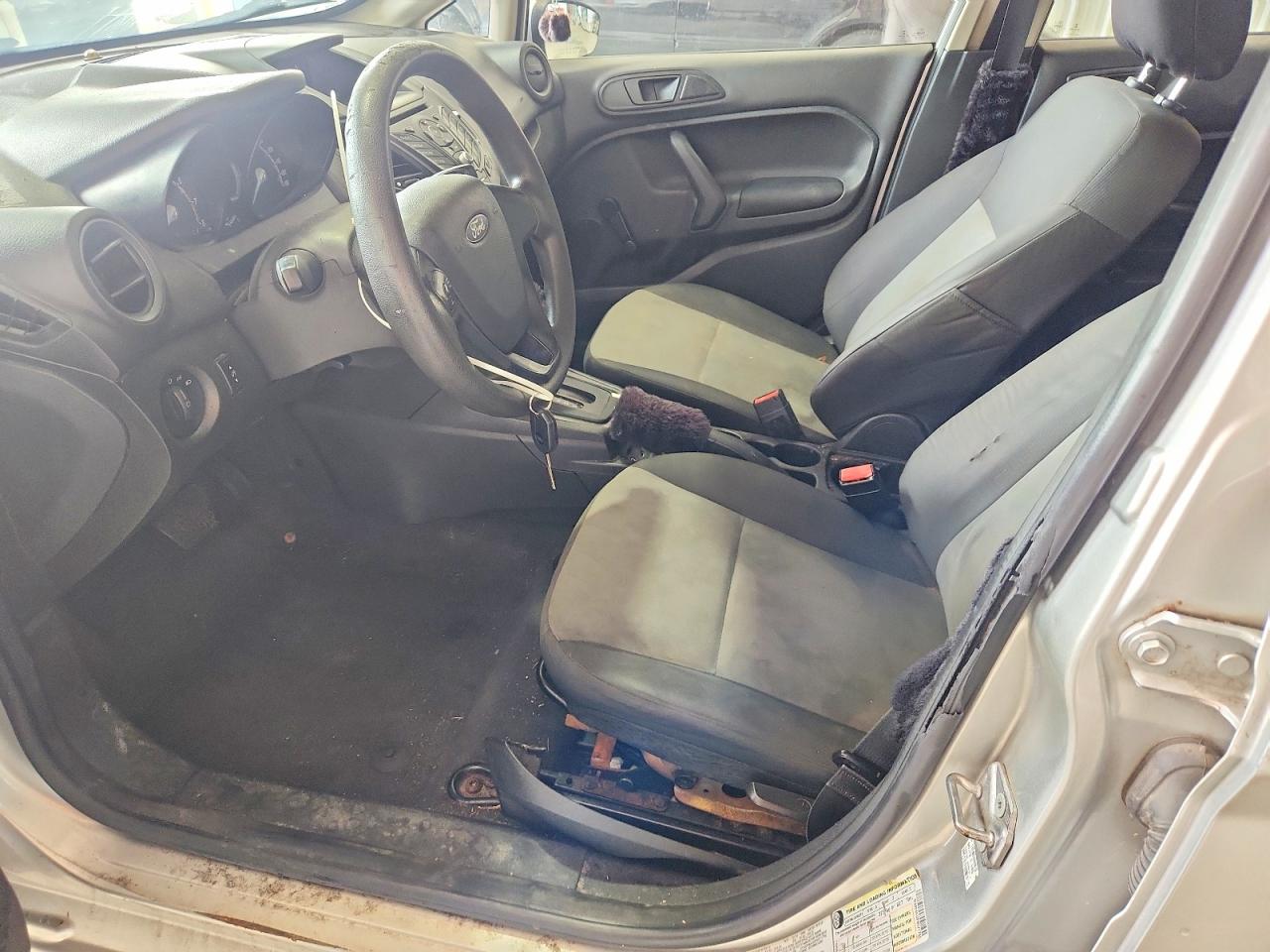 2015 Ford Fiesta S Silver vin: 3FADP4AJ0FM171760