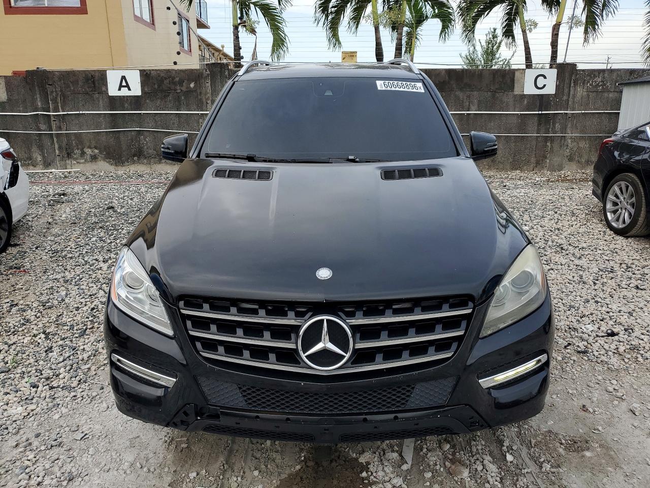 2014 Mercedes-benz Ml 350 Black vin: 4JGDA5JB1EA390874