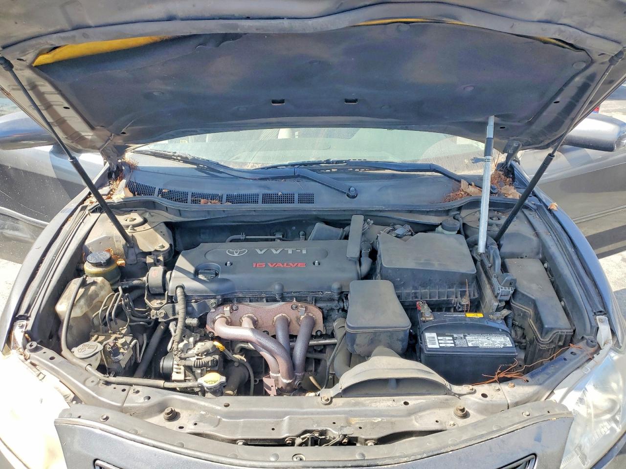 2007 Toyota Camry Le Gray vin: JTNBE46K973058168