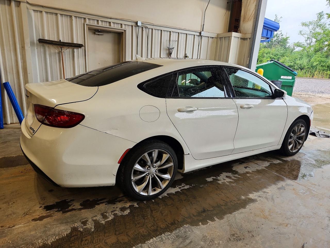 2015 Chrysler 200 S Белый vin: 1C3CCCBG7FN614690
