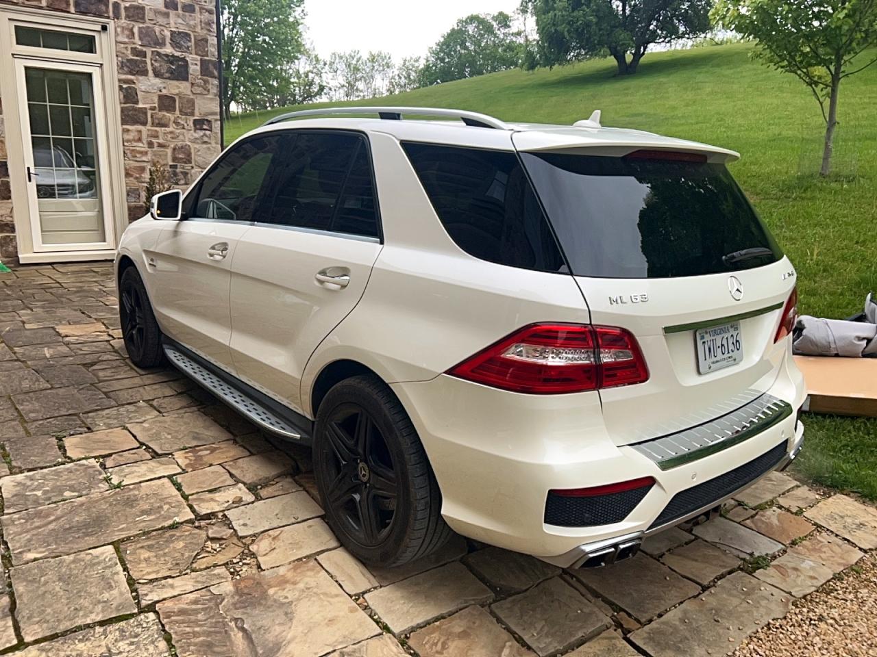 2015 Mercedes-benz Ml 63 Amg White vin: 4JGDA7EB0FA474921