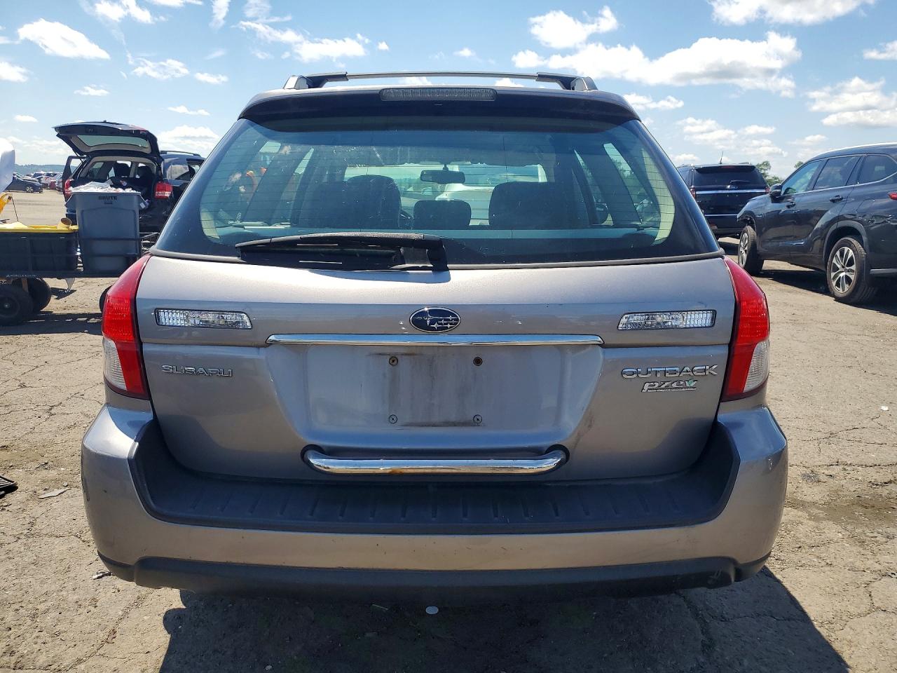2008 Subaru Outback 2.5i Серебряный vin: 4S4BP61C787363250
