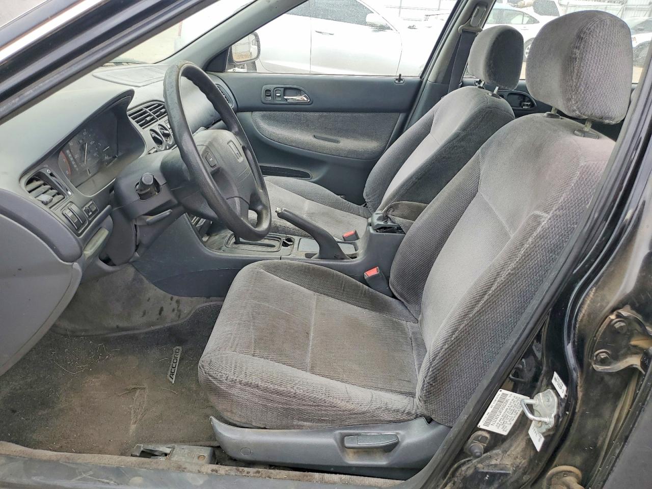 1996 Honda Accord Lx Черный vin: 1HGCD5638TA262574
