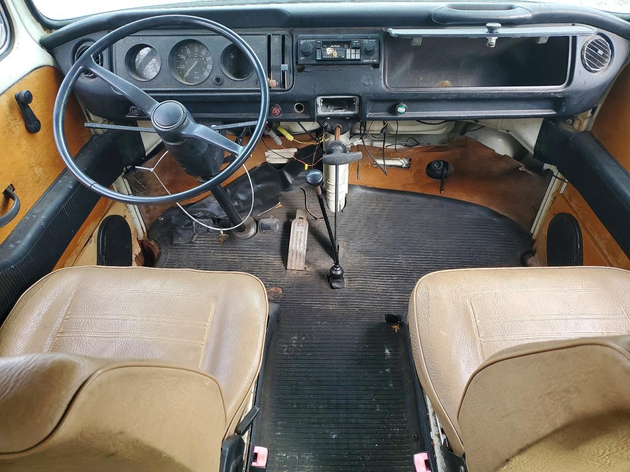 1977 Volkswagen Other Goods Two Tone vin: 2272136827
