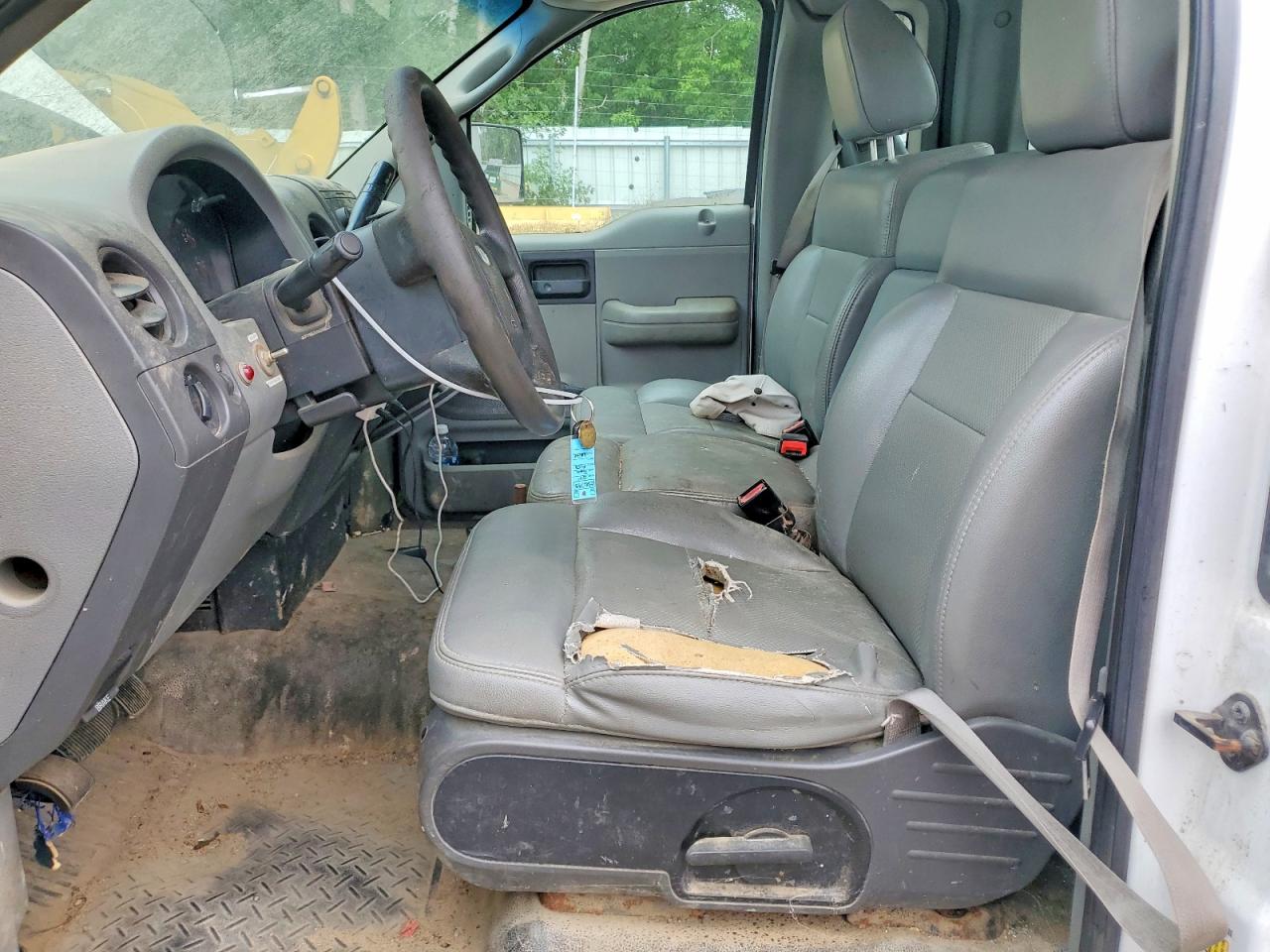 2007 Ford F150 White vin: 1FTPF12V47KC40873