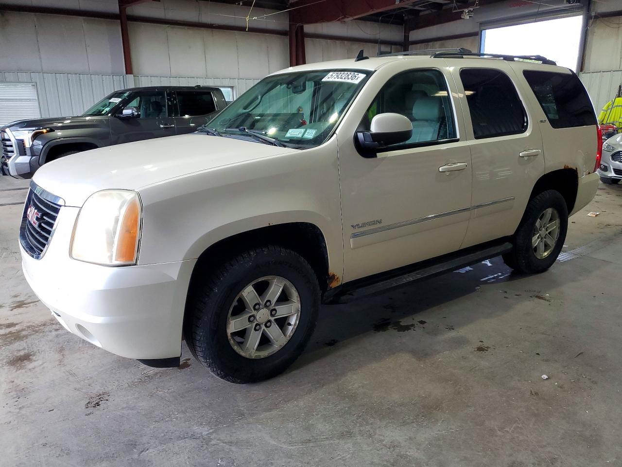2012 Gmc Yukon Slt White vin: 1GKS2CE03CR313772