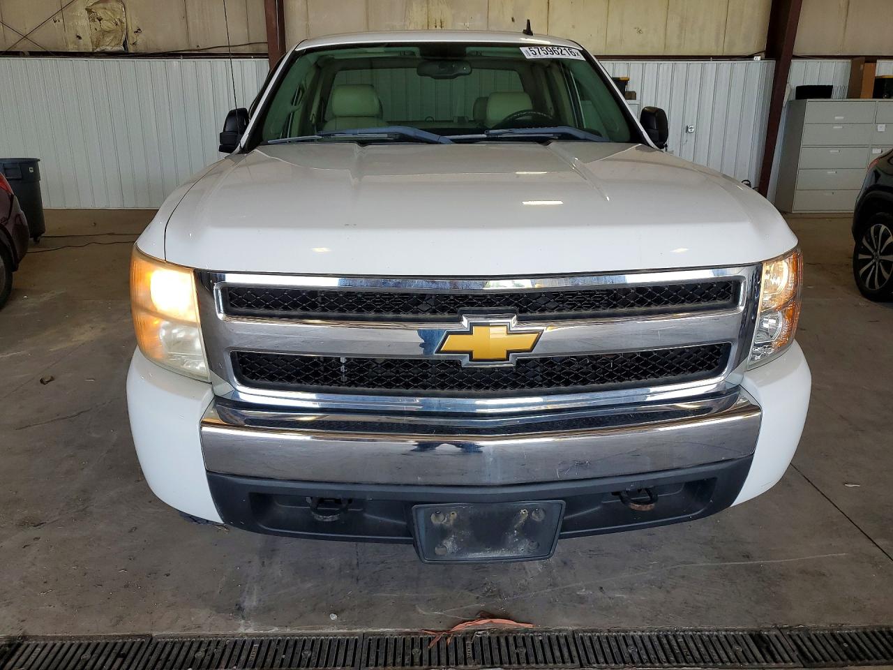 2007 Chevrolet Silverado K1500 Белый vin: 1GCEK19067Z611990