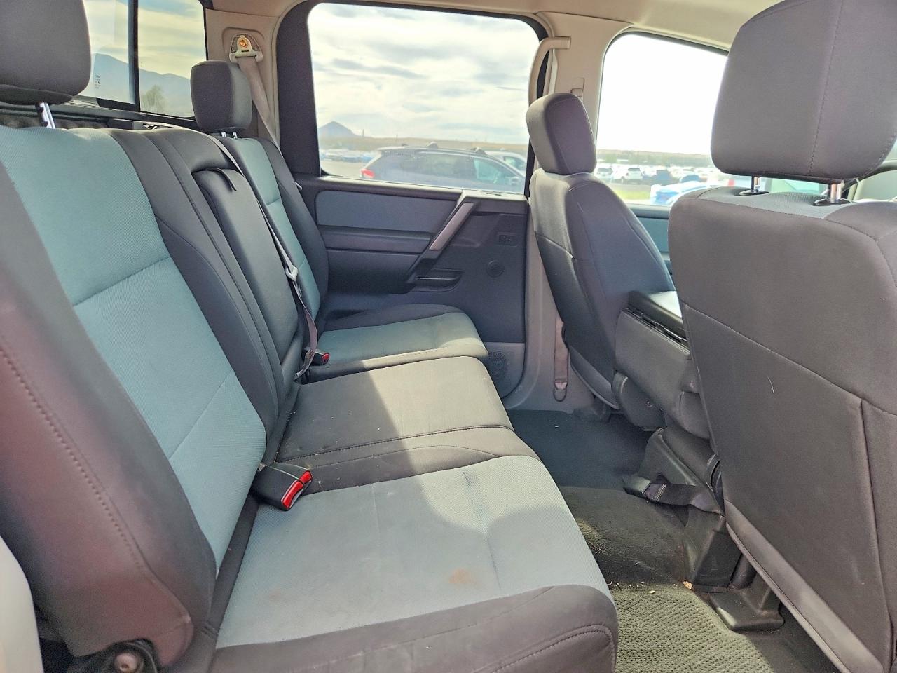 2004 Nissan Titan Xe Silver vin: 1N6AA07B44N531507