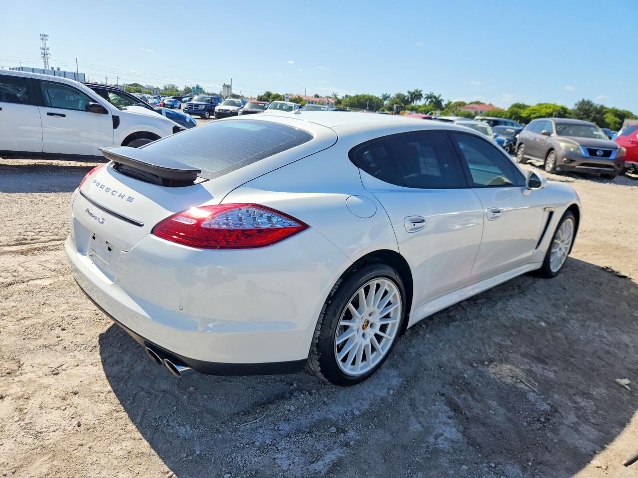 2012 Porsche Panamera S White vin: WP0AB2A73CL060024