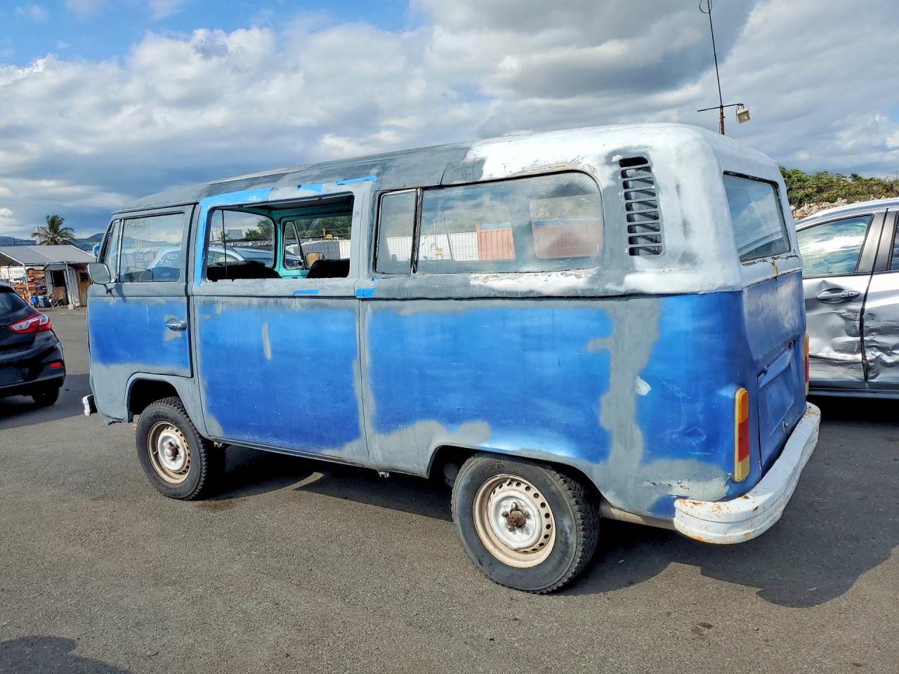 1978 Volkswagen Bus Blue vin: 2282079050