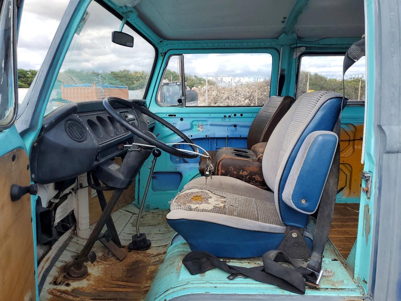 1978 Volkswagen Bus Blue vin: 2282079050