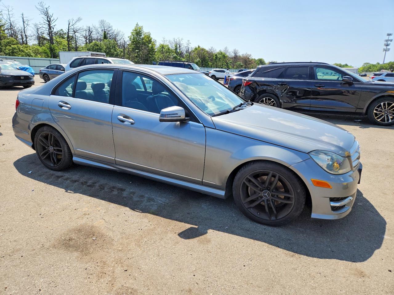 2012 Mercedes-benz C 300 4matic Silver vin: WDDGF8BB9CR196732