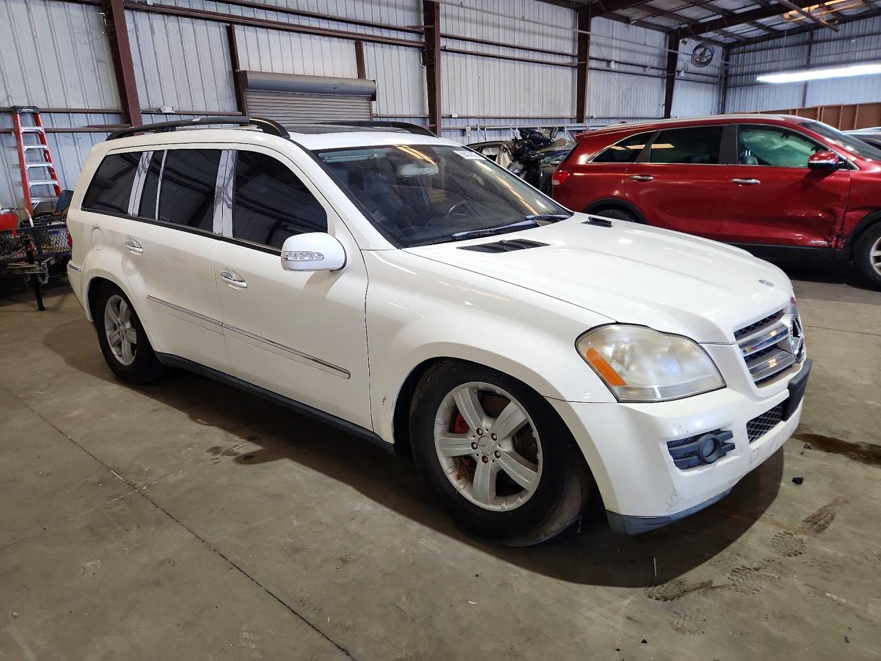 2007 Mercedes-benz Gl 450 4matic White vin: 4JGBF71E87A178085