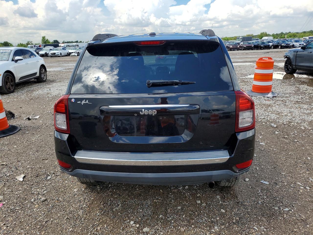 2015 Jeep Compass Latitude Black vin: 1C4NJCEA8FD164846