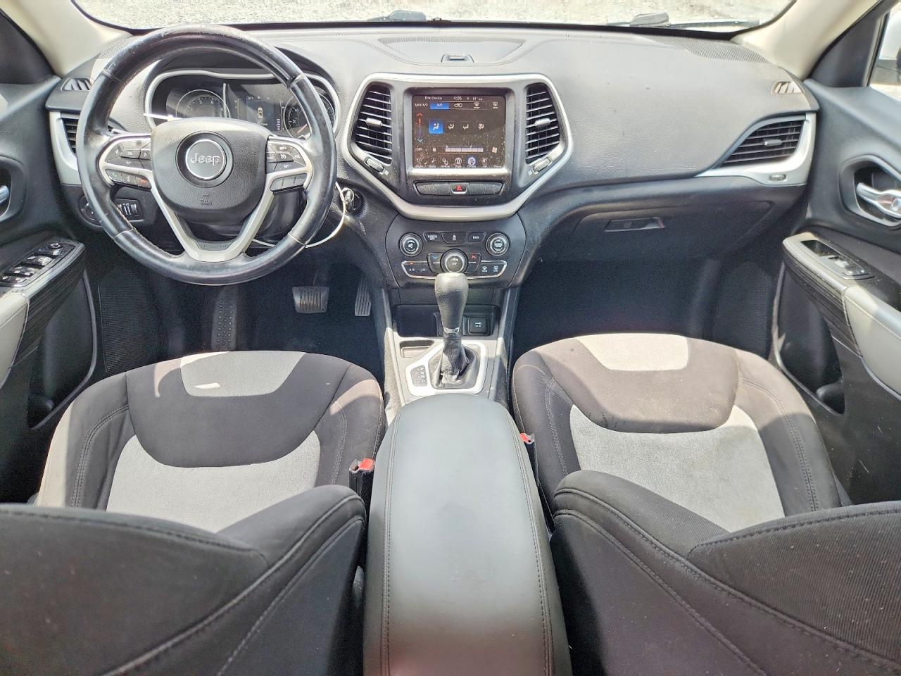 2014 Jeep Cherokee Latitude White vin: 1C4PJLCB0EW158157