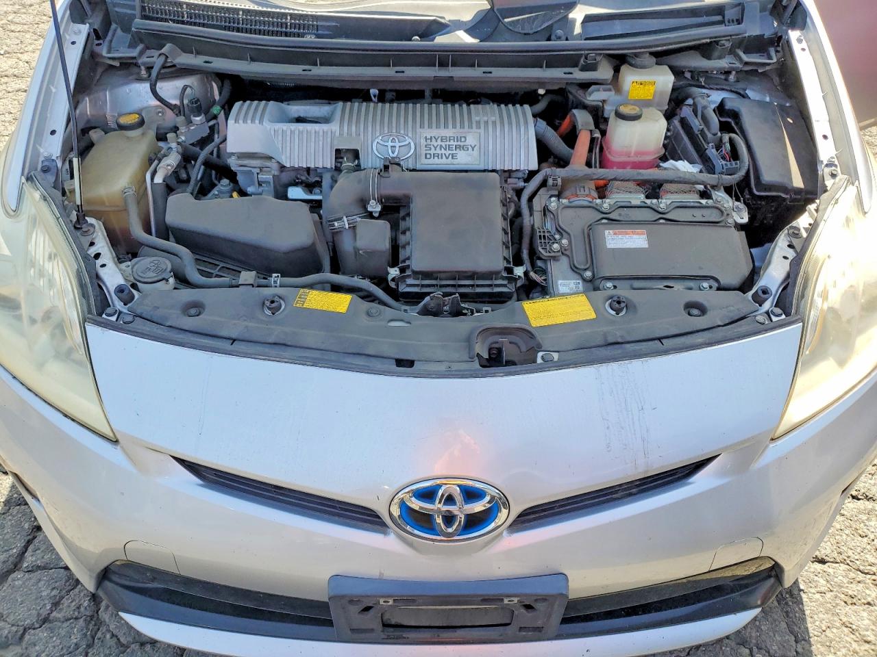 2013 Toyota Prius Three Silver vin: JTDKN3DU2D1679472