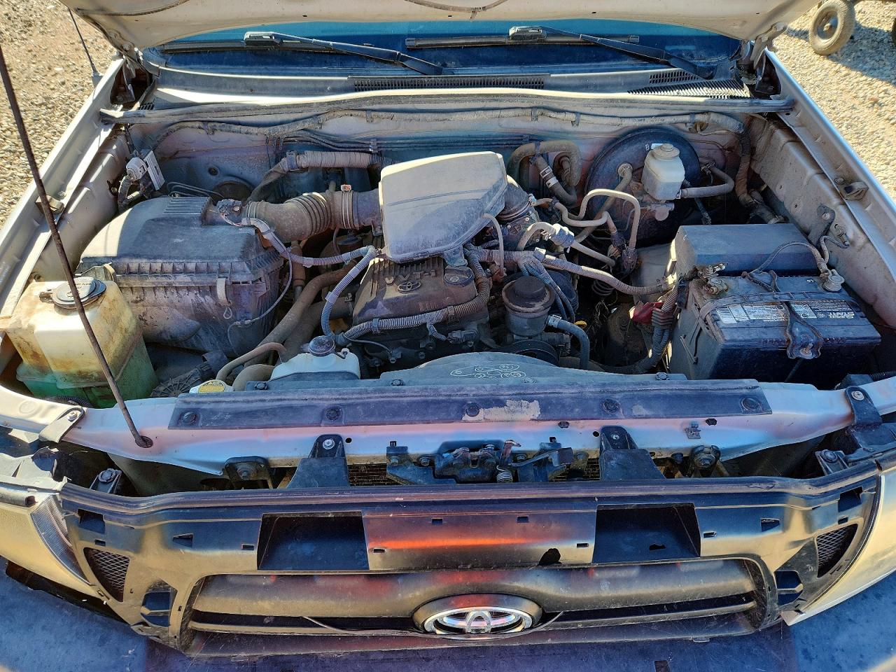 2008 Toyota Tacoma Base Silver vin: 5TENX22N38Z562802