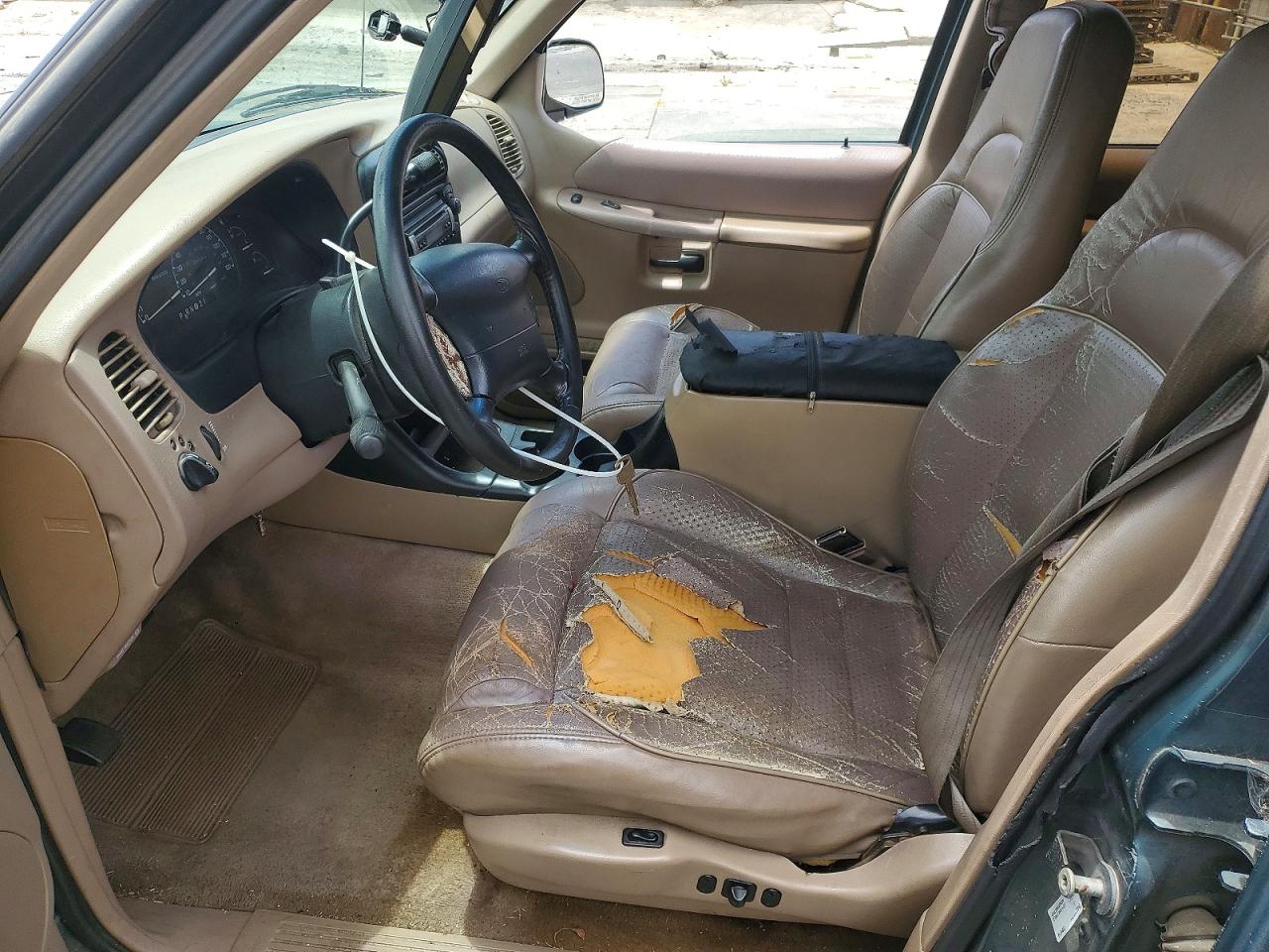 1997 Ford Explorer Green vin: 1FMDU32P9VUA26643