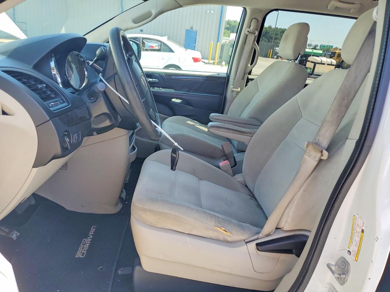 2015 Dodge Grand Caravan Se White vin: 2C4RDGBG9FR615949