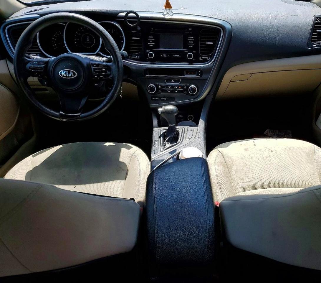 2015 Kia Optima Lx Коричневый vin: 5XXGM4A75FG470425