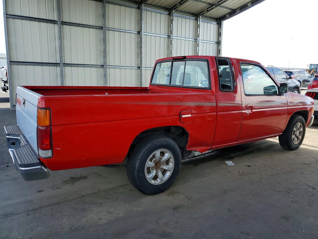 1997 Niss Truck Xe Red vin: 1N6SD16S4VC315348