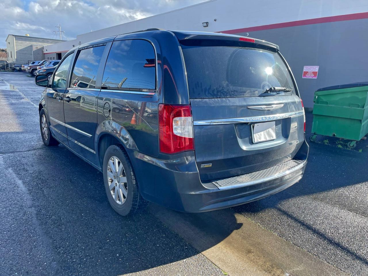 2014 Chrysler Town & Country Touring Blue vin: 2C4RC1BG7ER438140