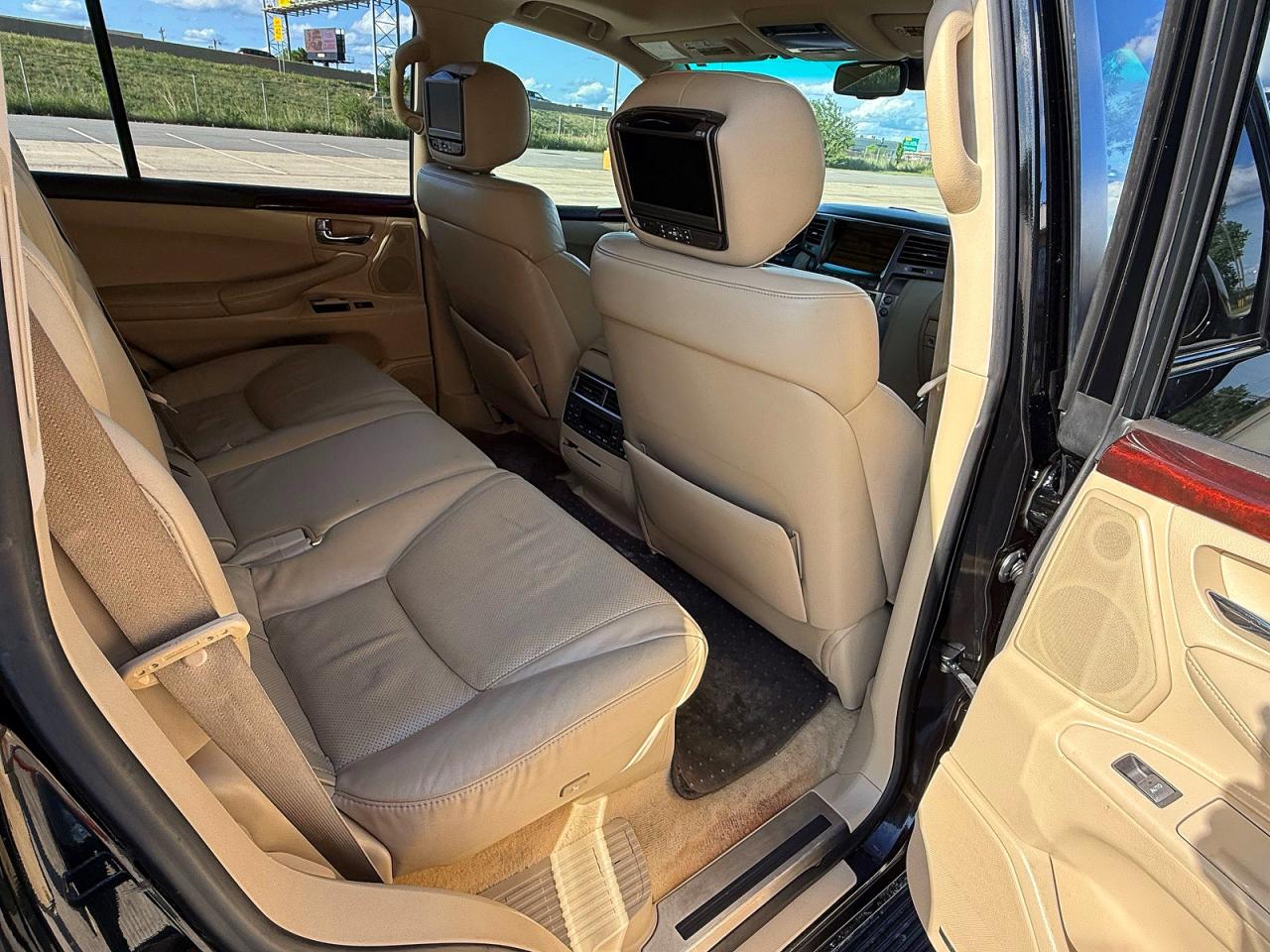 2011 Lexus Lx 570 Черный vin: JTJHY7AX5B4083143