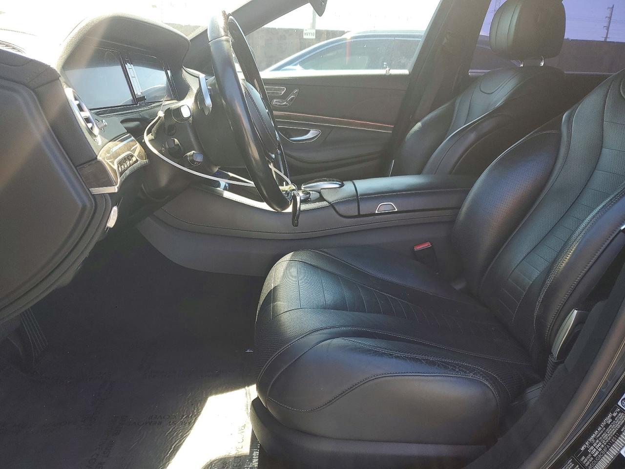 2015 Mercedes-benz S 550 Black vin: WDDUG8CB8FA118511
