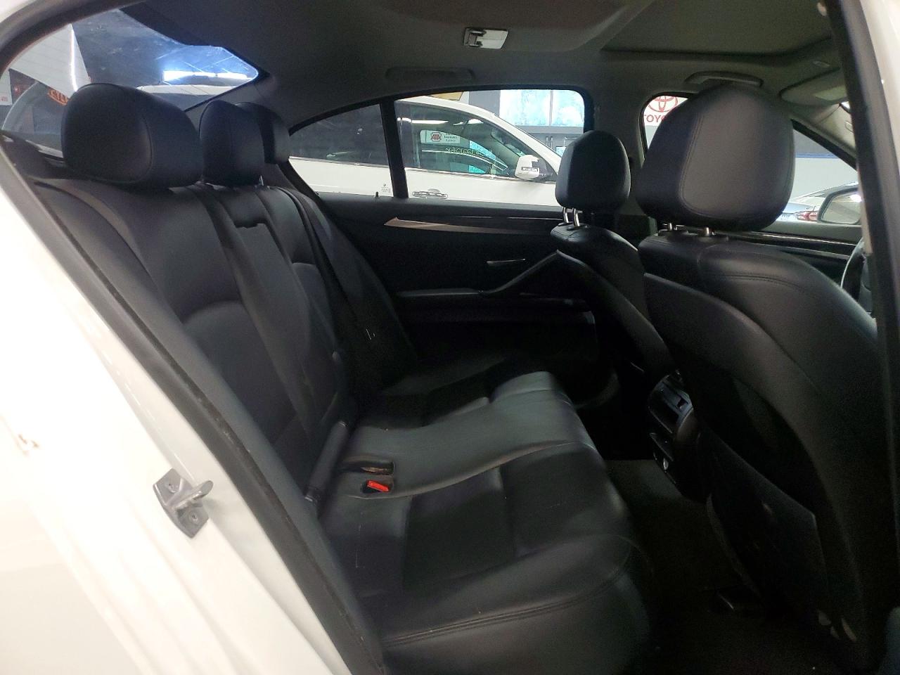 2014 Bmw 535 Xi White vin: WBA5B3C59ED537715