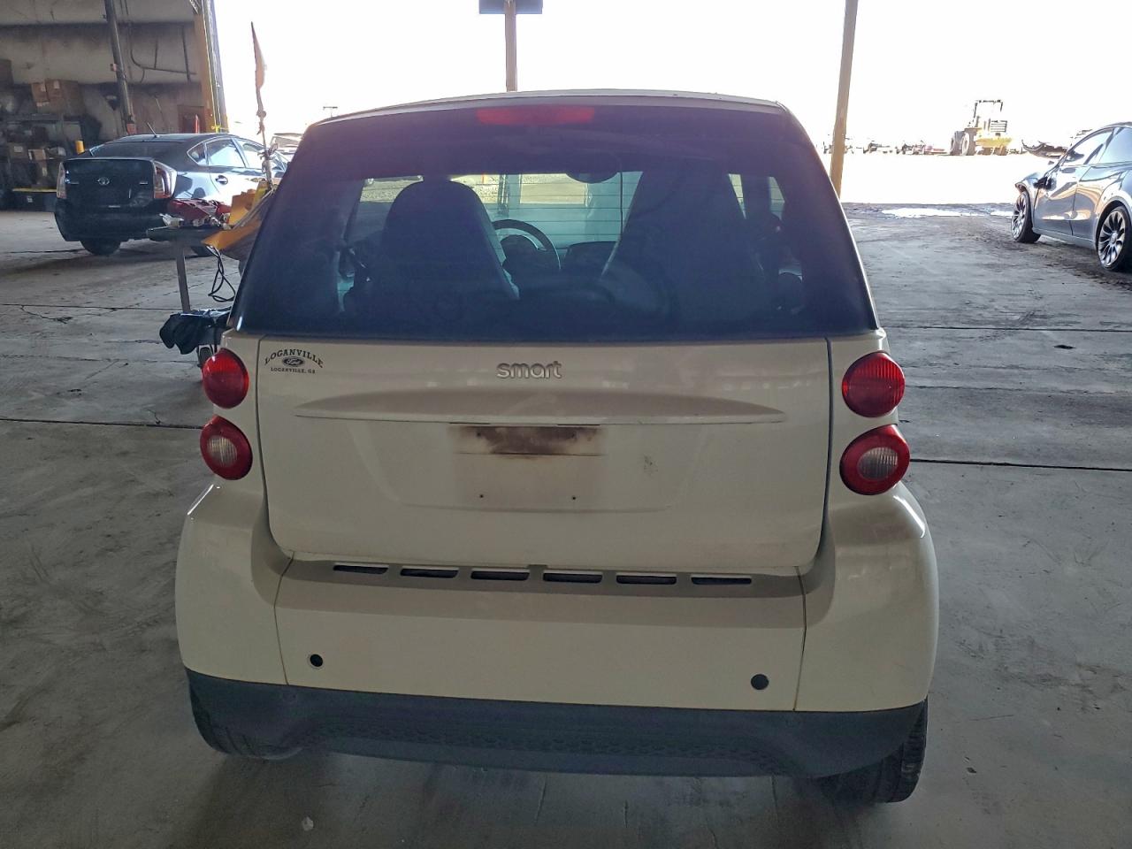 2014 Smart Fortwo Pure White vin: WMEEJ3BA7EK734190