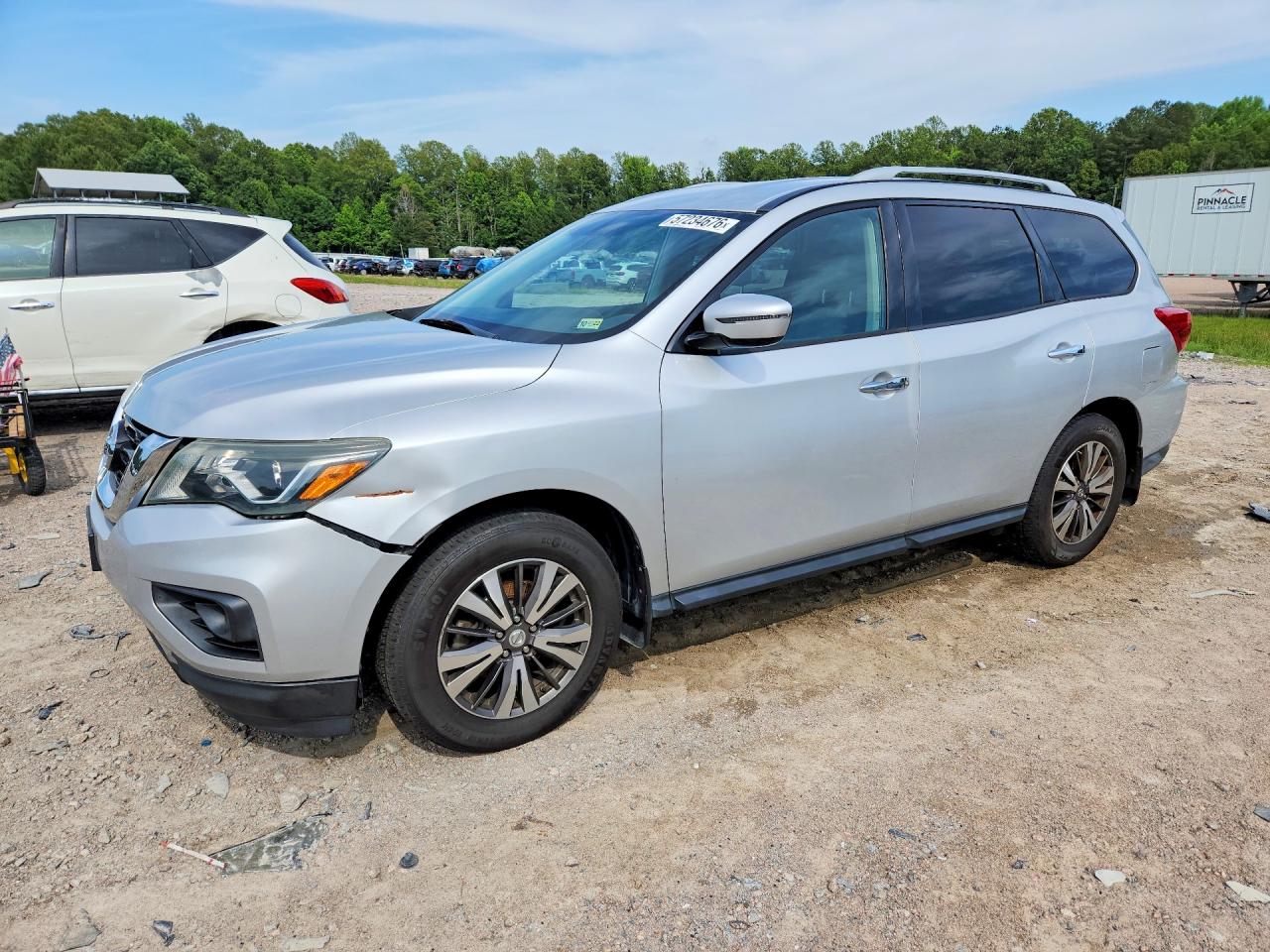 2017 Nissan Pathfinder S Silver vin: 5N1DR2MN8HC689820