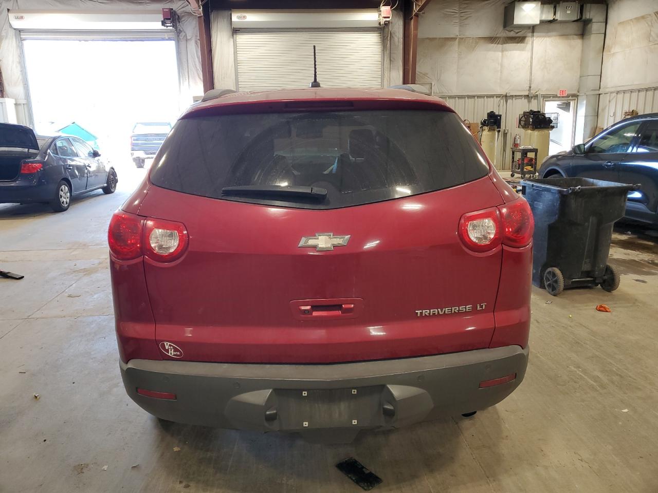 2012 Chevrolet Traverse 4d L Crimson vin: 1GNKRJED8CJ334945