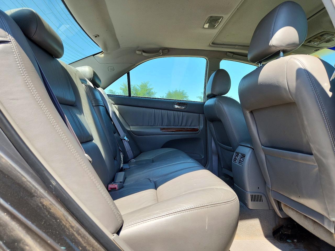 2002 Toyota Camry Xle V6 Gray vin: 4T1BF30K32U526902