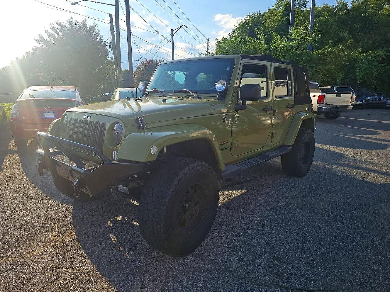 2013 Jeep Wrangler Unlimited Sahara Green vin: 1C4BJWEG9DL531328