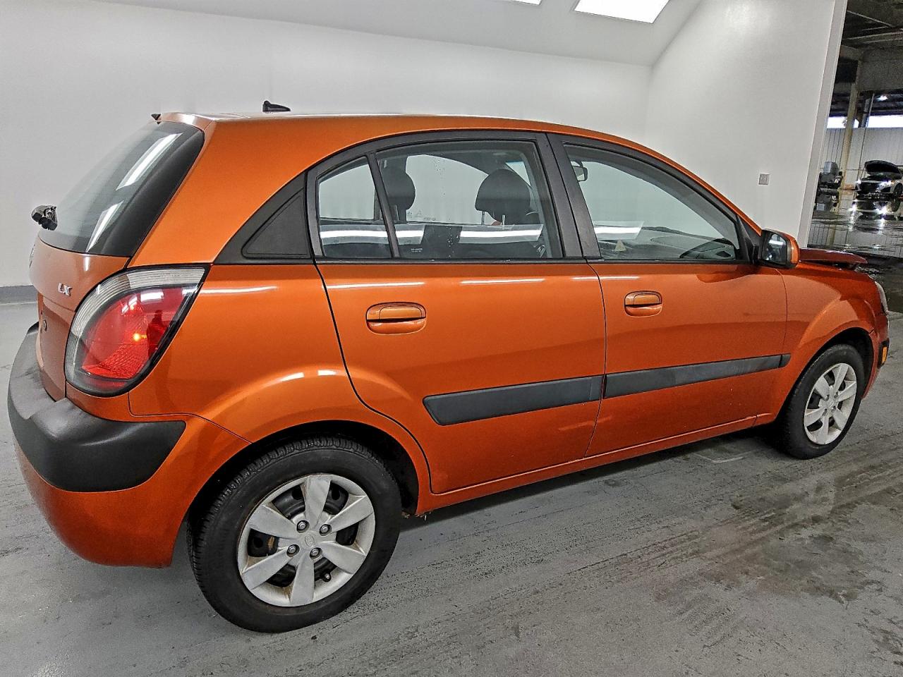 2009 Kia Rio5 Lx Orange vin: KNADE243896567101