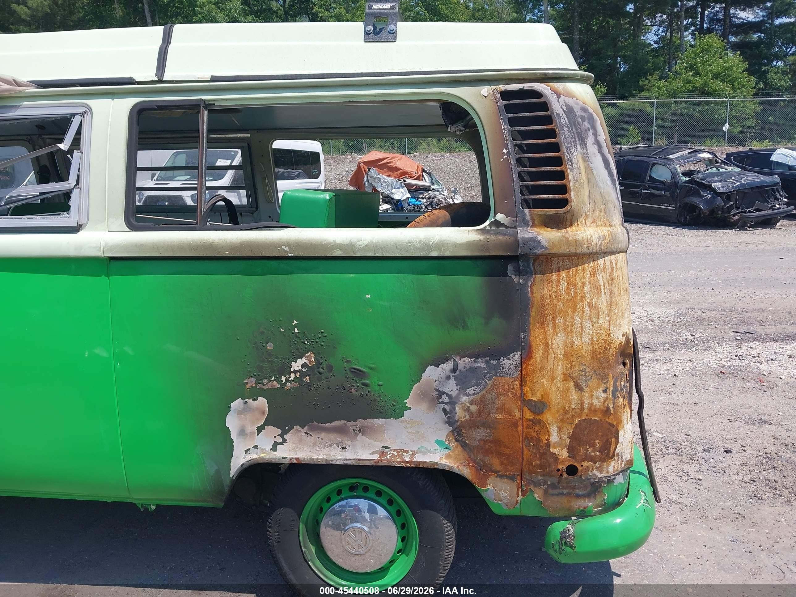 1972 Volkswagen Autobus Green vin: 2322184438