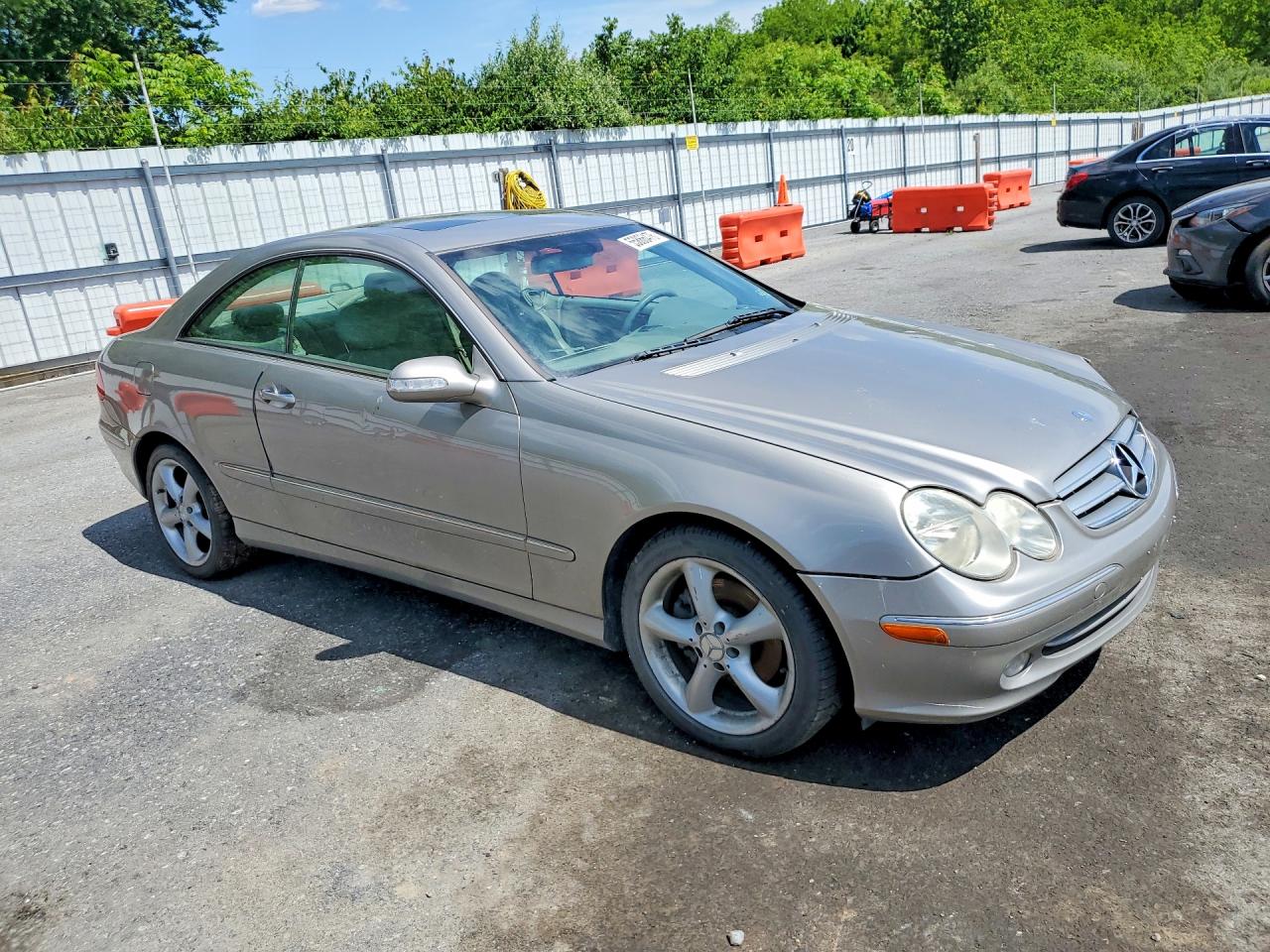 2005 Mercedes-benz Clk 320c Silver vin: WDBTJ65J95F128626