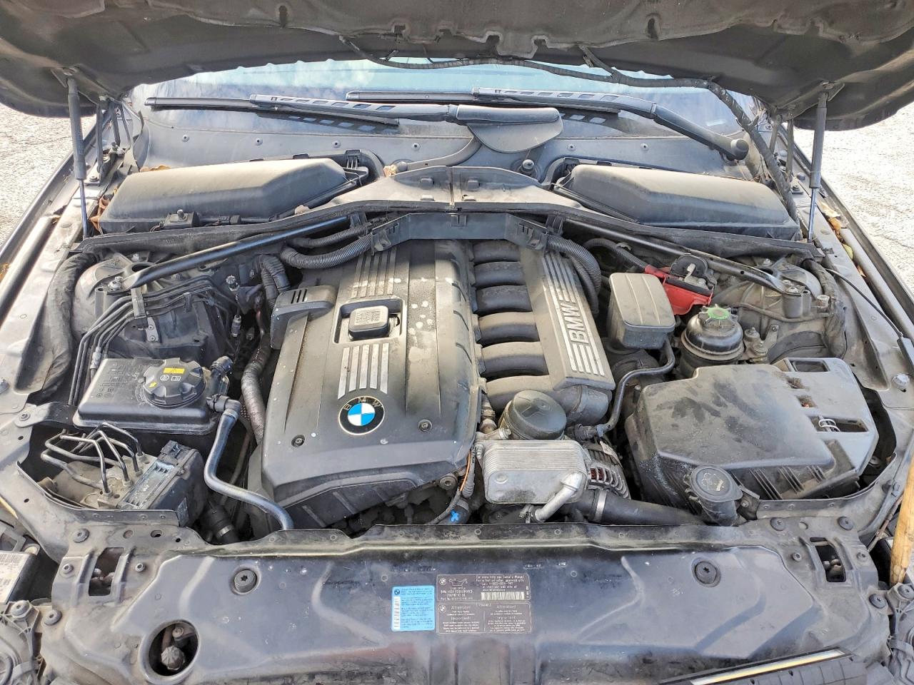 2008 Bmw 528 I Черный vin: WBANU53598C112690