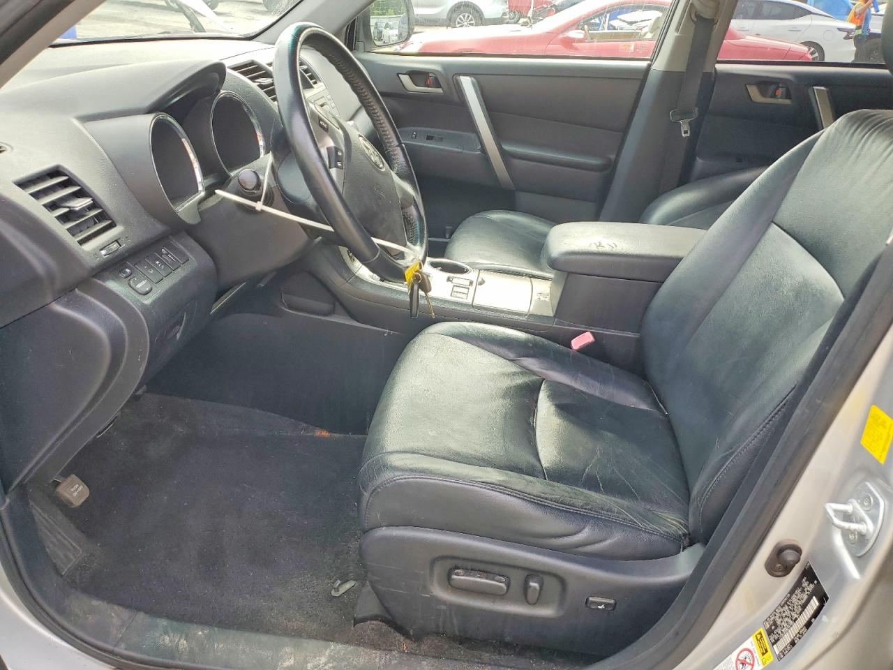 2011 Toyota Highlander Hybrid Silver vin: JTEBC3EH8B2001903