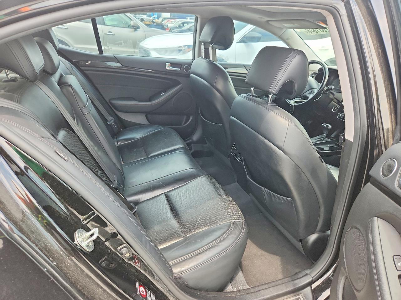 2014 Kia Cadenza Premium Black vin: KNALN4D74E5148348