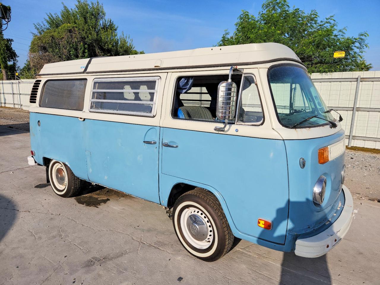 1973 Volkswagen Transorter White vin: 2332177340