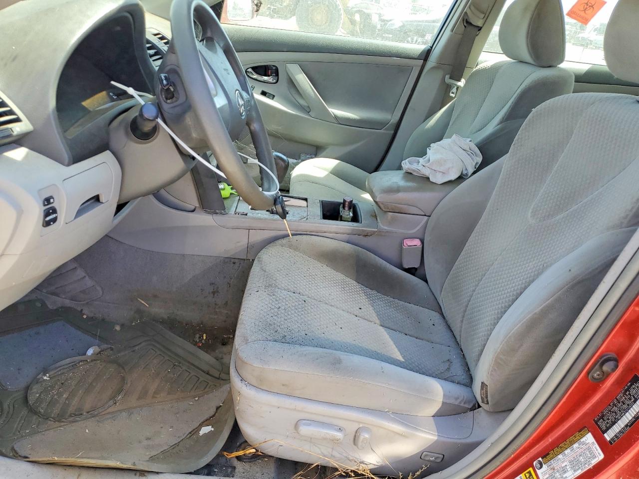 2007 Toyota Camry Le Red vin: 4T1BE46K37U139354
