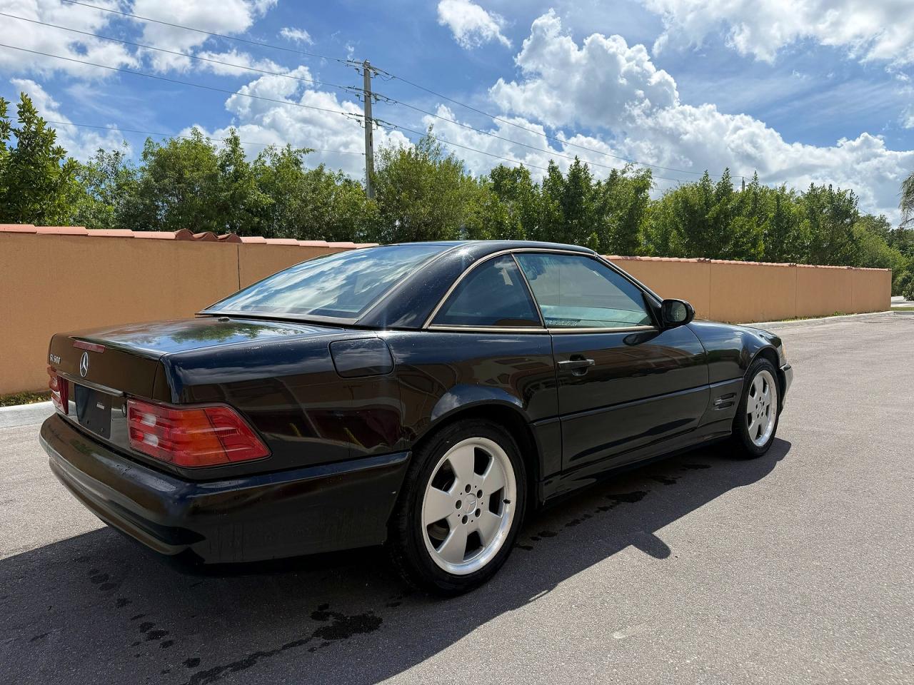 2000 Mercedes-benz Sl 500 Black vin: WDBFA68F4YF190363
